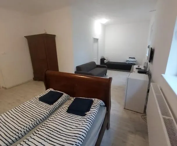 Apartment Green Paradise Vendeg Es Rendezvenyhaz Szentpeterfa